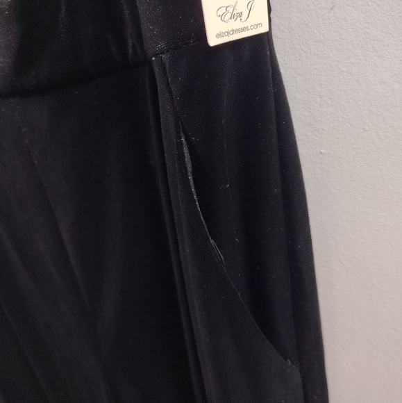 NWT Eliza J Women's Sleeveless Velvet Tuxedo Jumpsuit Black Size 8 - Picture 4 of 11